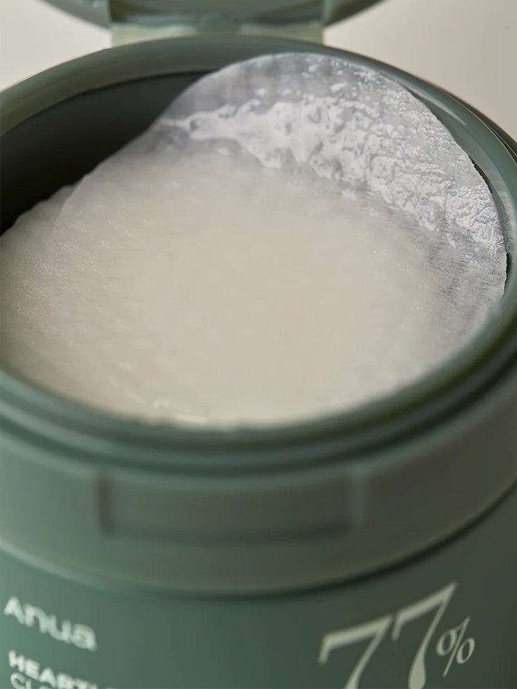 Close-up of Anua Heartleaf 77% Clear Pads, showcasing their gentle exfoliating and soothing skincare benefits.