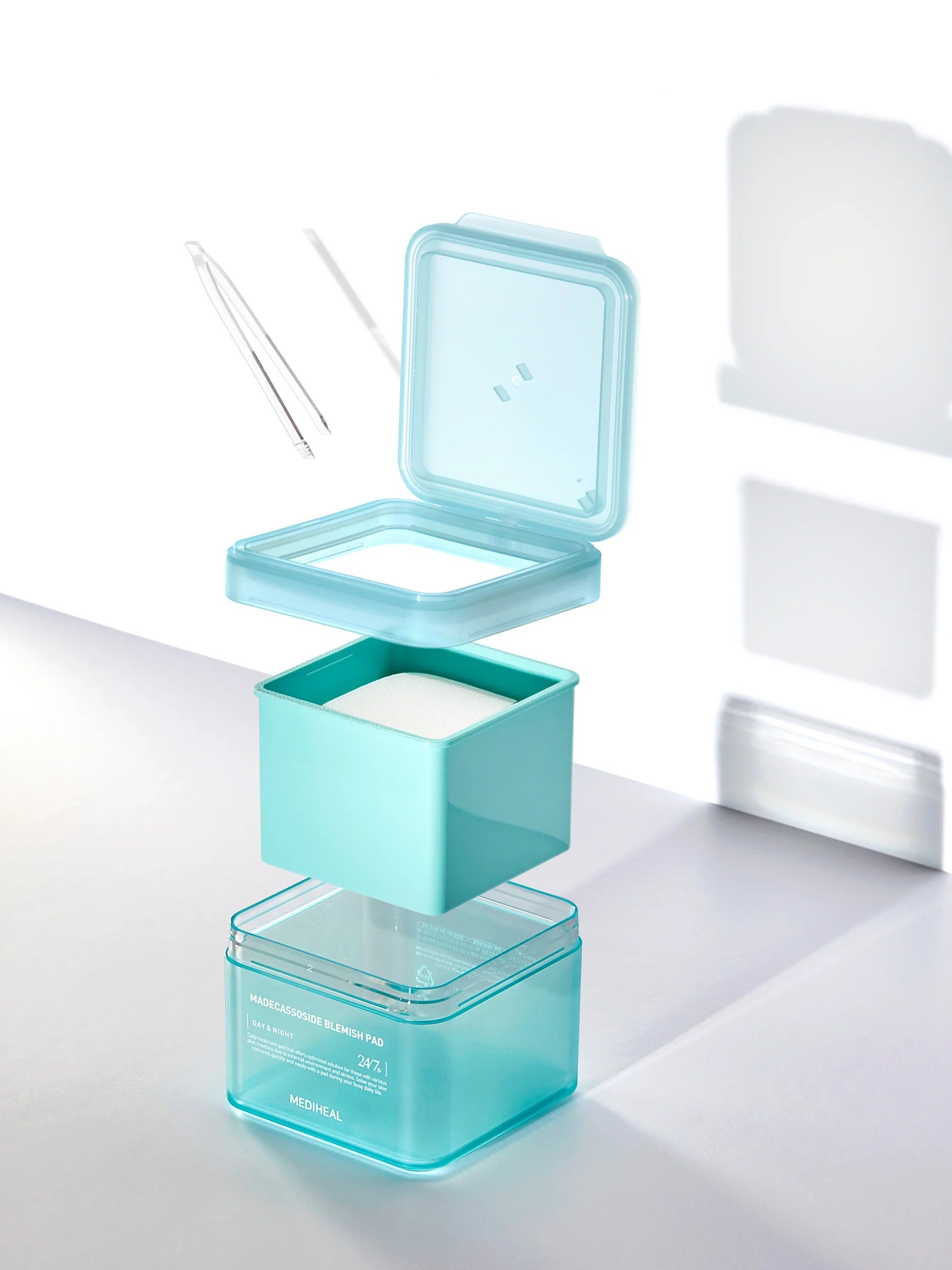 Mediheal Madecassoside Blemish Pad with two stacked sections, highlighting the refillable design for convenient blemish treatment.