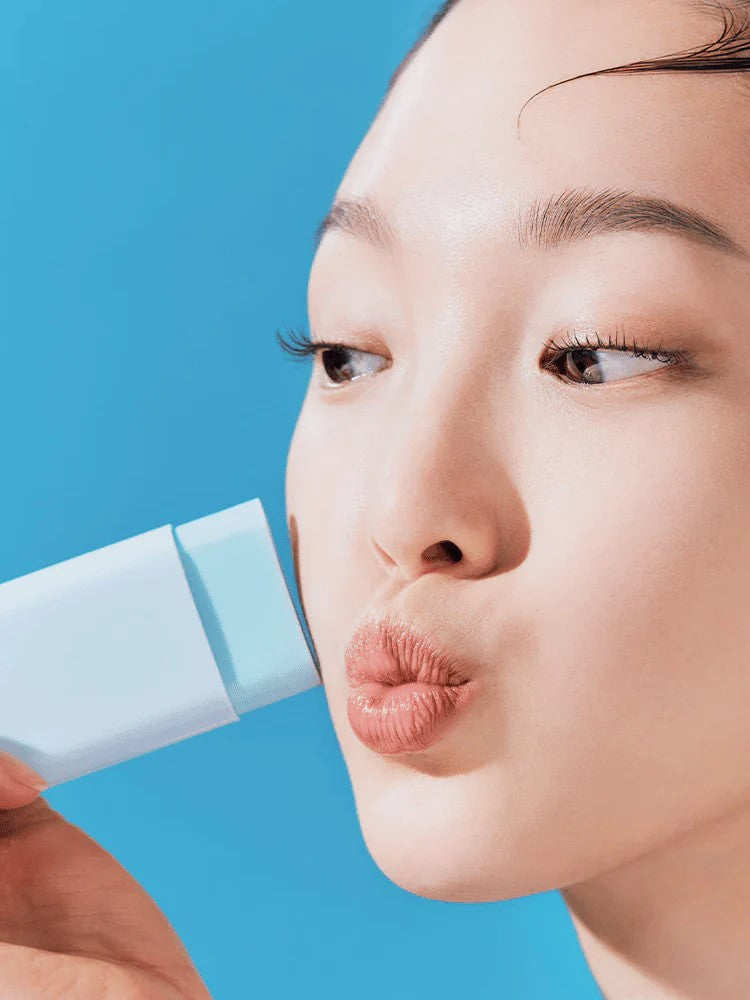 tocobo cotton soft sun stick model texture