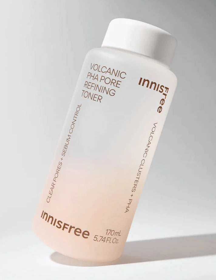 Bottle of Innisfree Volcanic PHA Pore Refining Toner, featuring a clean design with a subtle gradient, labeled for clear pores and sebum control.