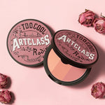 Too Cool for School Artclass By Rodin Fard à Joues de Rosée featuring two pink blush shades, accompanied by dried rose petals.